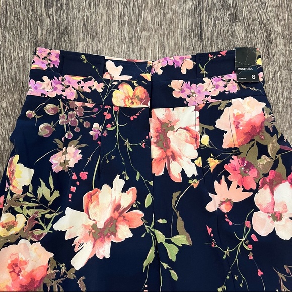 NWT New York & Company Colorful Floral Print High Waist Wide Leg Dress Pants 8 - Picture 3 of 12